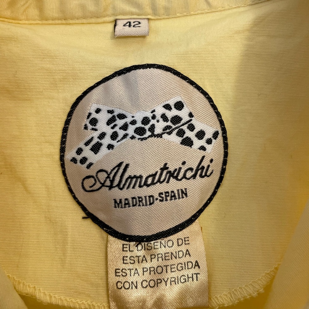 Almatrichi light yellow button down top. Size 42 - Picture 2 of 5